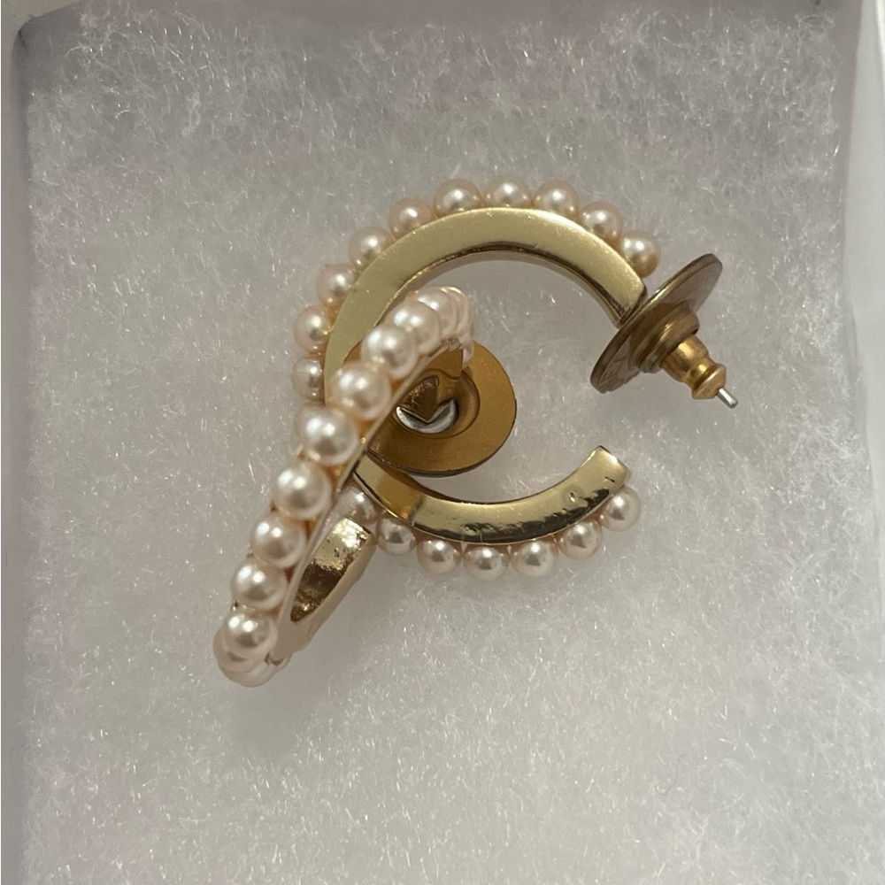 Monet Elegant Gold Pearl Hoop Earrings 1 inch
